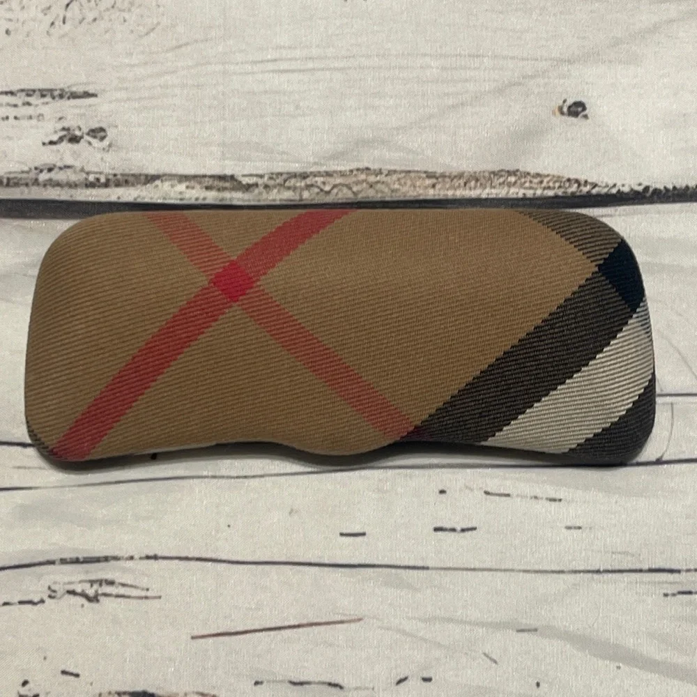 Burberry Black Glasses Case/Tan Plaid Cloth Glasses case Preowned